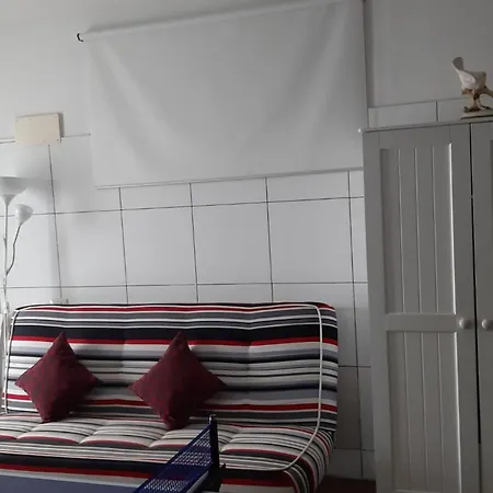 Geraeumiges Haus Mit Exklusivem Schwimmbad Und Solarium- By Interhome * Las Galletas