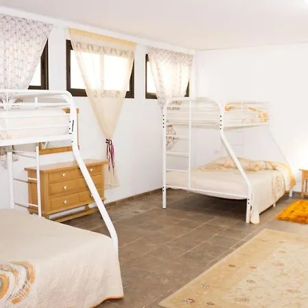 Geraeumiges Haus Mit Exklusivem Schwimmbad Und Solarium- By Interhome * Las Galletas