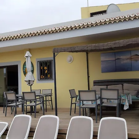 Casa de Férias Geraeumiges Haus Mit Exklusivem Schwimmbad Und Solarium- By Interhome Las Galletas