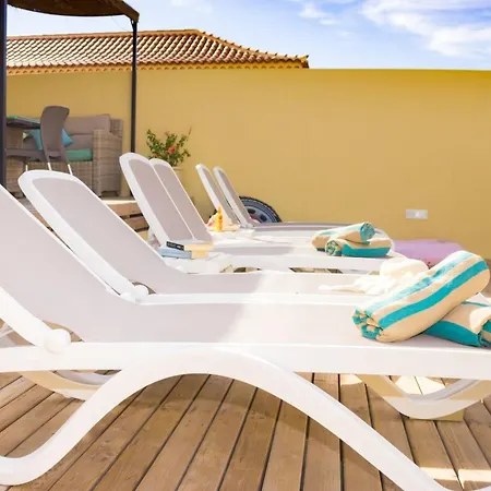 Dom wakacyjny Geraeumiges Haus Mit Exklusivem Schwimmbad Und Solarium- By Interhome Las Galletas