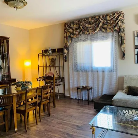 Geraeumiges Haus Mit Exklusivem Schwimmbad Und Solarium- By Interhome Ferienhaus *