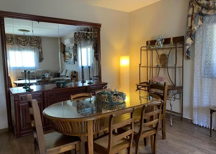 Geraeumiges Haus Mit Exklusivem Schwimmbad Und Solarium- By Interhome Casa vacanze Las Galletas