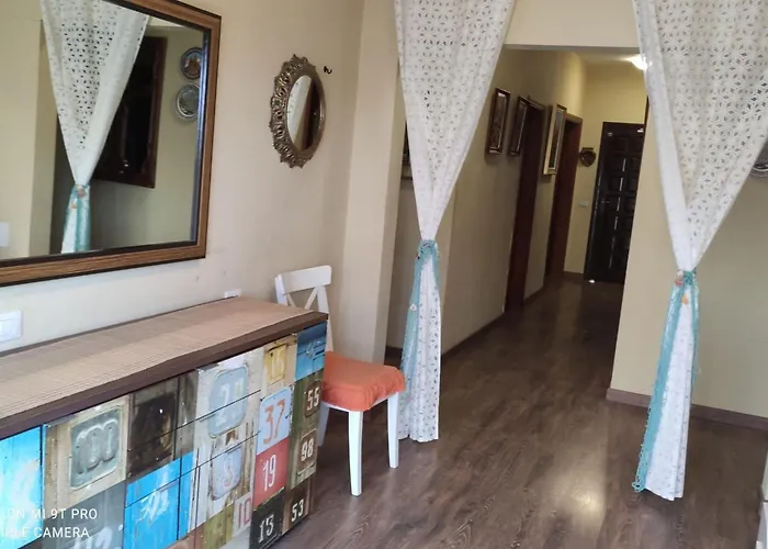 Geraeumiges Haus Mit Exklusivem Schwimmbad Und Solarium- By Interhome Casa vacanze