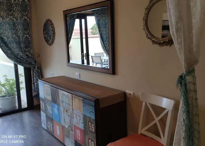 Geraeumiges Haus Mit Exklusivem Schwimmbad Und Solarium- By Interhome Casa vacanze *