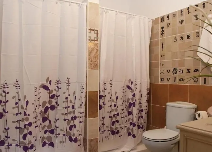 Geraeumiges Haus Mit Exklusivem Schwimmbad Und Solarium- By Interhome Las Galletas