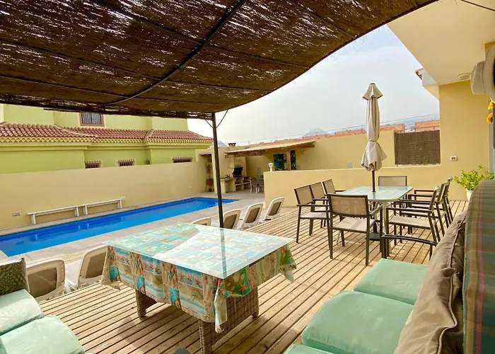 Geraeumiges Haus Mit Exklusivem Schwimmbad Und Solarium- By Interhome Vakantiehuis *